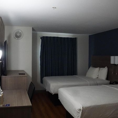 Days Inn By Wyndham Mexico Exteriör bild